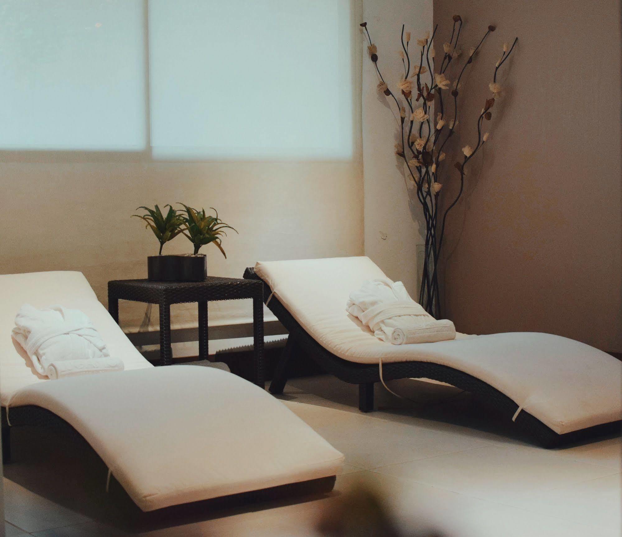 Hotel Lugano Suites Bogotá Kültér fotó