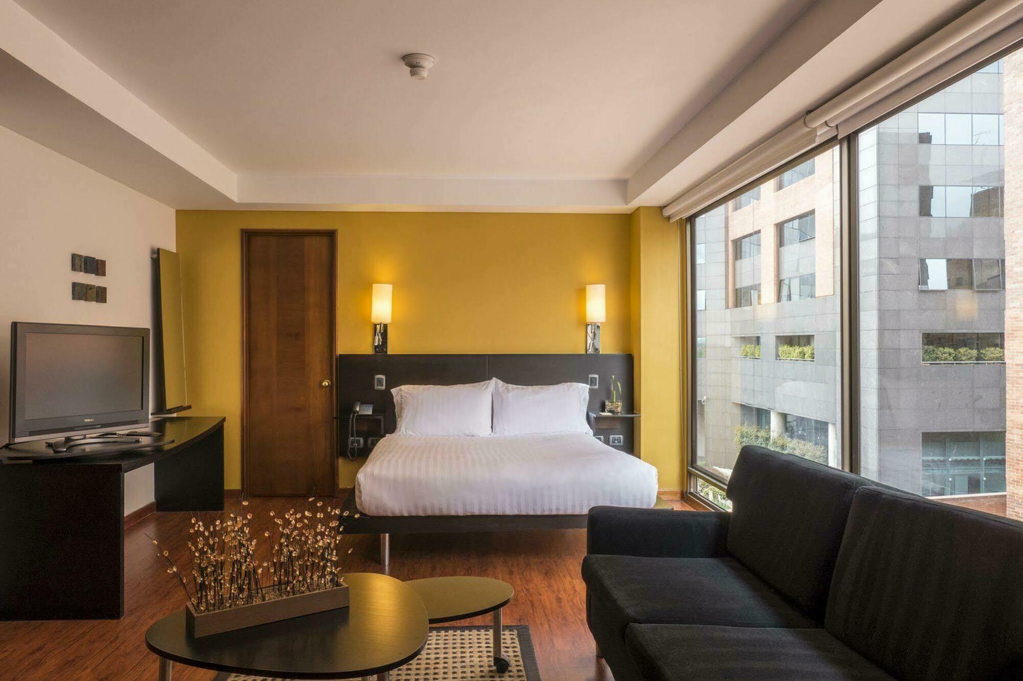 Hotel Lugano Suites Bogotá Kültér fotó