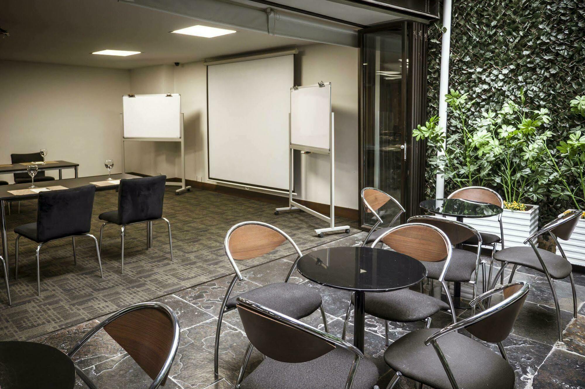 Hotel Lugano Suites Bogotá Kültér fotó